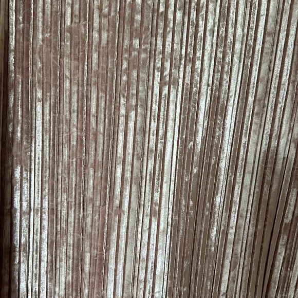 LOFT - Picture 2 of 2